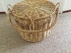 Rotanmand met deksel doorsnede 42,5cm x 29cm hoog nwstaat, Ophalen of Verzenden, Zo goed als nieuw, Rond