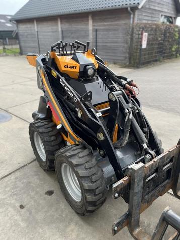 Giant skidster sk252D