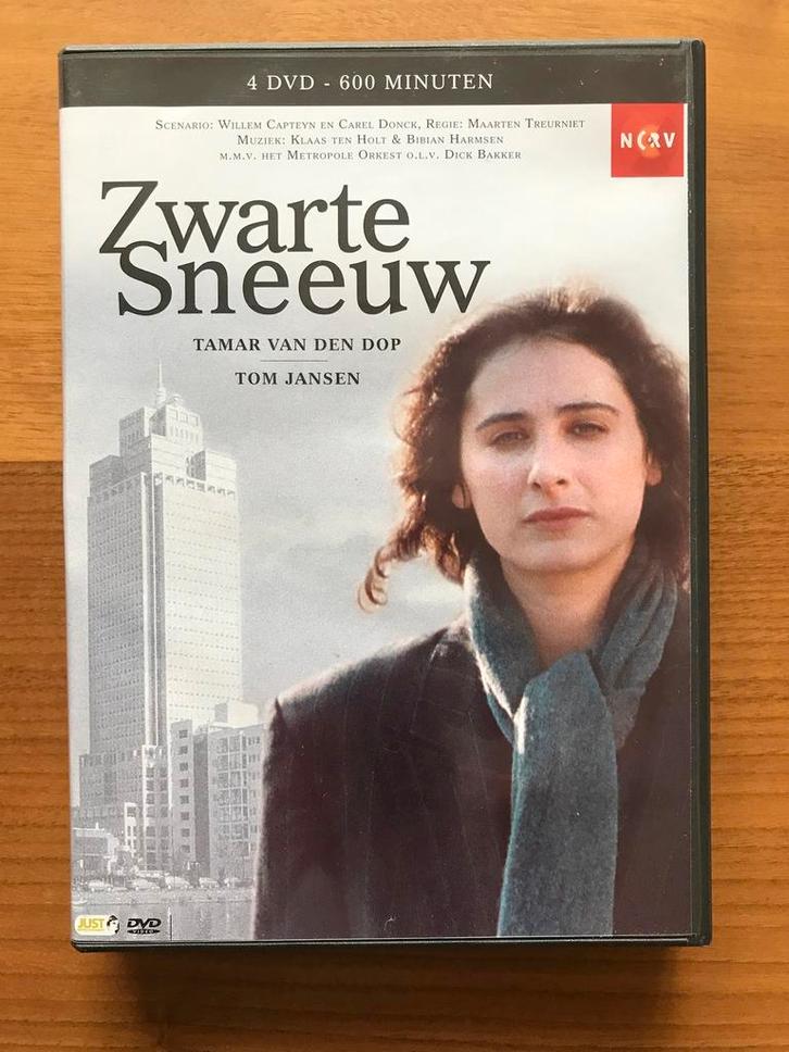 Zwarte Sneeuw - NCRV Serie 4 dvd / 600 minuten, Cd's en Dvd's, Dvd's | Tv en Series, Nieuw in verpakking, Drama, Boxset, Vanaf 12 jaar