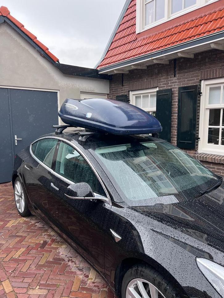 Dakkoffer te huur voor Tesla model 3, Auto diversen, Dakkoffers, Zo goed als nieuw, Ophalen