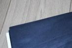 Faux suede stof - Uni donker blauw gekleurd #3756, Hobby en Vrije tijd, Stoffen en Lappen, Blauw, 120 cm of meer, Leer of Kunstleer