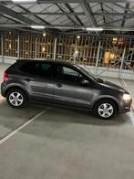Volkswagen Polo 1.4 16V 63KW DSG 2010 Grijs, Auto's, 4 cilinders, 1000 kg, 550 kg, 85 pk