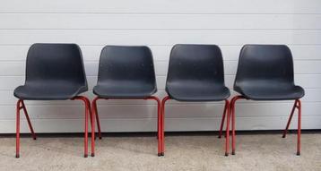 19 x Kunststof kuipstoelen kantine stoelen Vepa grijs cafe beschikbaar voor biedingen