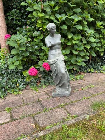 Tuinbeeld. Venus van Milo. 80cm hoog. Spanje jaren 70 beschikbaar voor biedingen