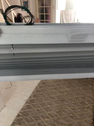 4 lichte zonweringen 80 x 80 cm voor in lichtkoepels beschikbaar voor biedingen