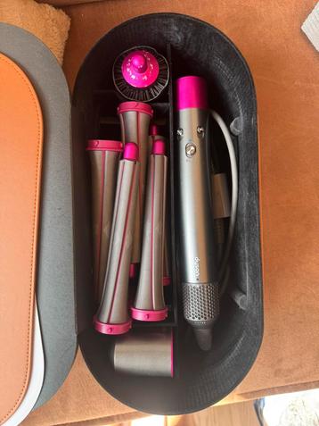 Dyson Airwrap Complete Set Long Barrels +Extra Dunne Barrels beschikbaar voor biedingen