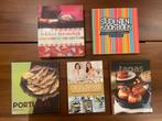 5 kookboeken waaronder chicks love food, Ophalen of Verzenden, Gelezen, Europa