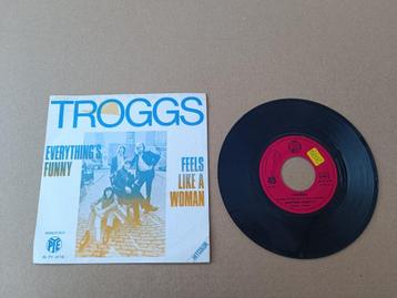 Single: Troggs - Everything's Funny (1972)    beschikbaar voor biedingen