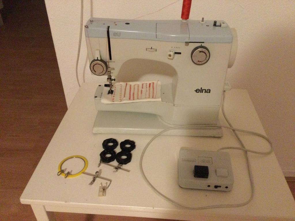 Elna SU Naaimachine - Vintage en Betrouwbaar, Hobby en Vrije tijd, Naaimachines en Toebehoren, Ophalen of Verzenden, Gebruikt