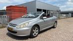 Peugeot 307 2.0 16V CC 2004 Grijs, Auto's, Voorwielaandrijving, 74 €/maand, Zwart, 4 cilinders