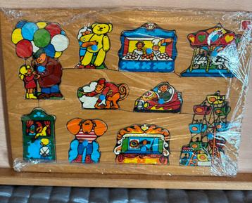 Vintage houten puzzels beschikbaar voor biedingen