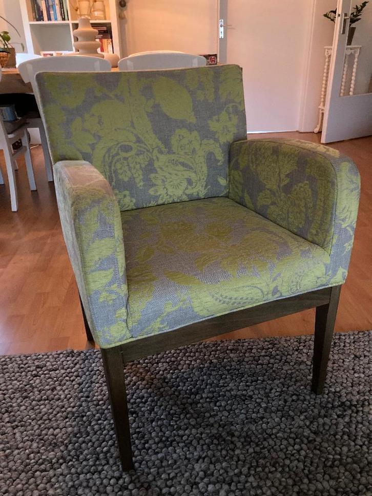 Leuke fauteuil, groen met print., Huis en Inrichting, Fauteuils, Gebruikt, Hout, Stof, 50 tot 75 cm, 75 tot 100 cm, Ophalen