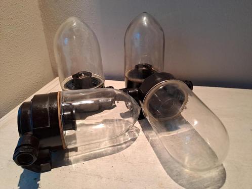 2x Stoere oude landelijke bakeliet 3 standen stallamp/schuur, Antiek en Kunst, Antiek | Lampen, Ophalen