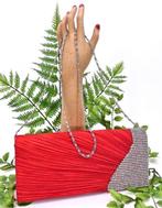 Zeer mooie bruidstasje of avondtasje met strass steentjes., Ophalen of Verzenden, Nieuw, Rood, Avondtasje