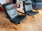 2 vintage 70’s Ingmar Relling Flex lounge stoelen zwart leer, Huis en Inrichting, Ophalen, Gebruikt, 50 tot 75 cm, Leer