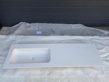 Nieuw Wastafelblad wit 160x45(A22) beschikbaar voor biedingen