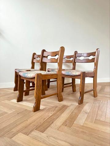Set 4 brutalistische stoelen eiken hout jaren 60/70 vintage beschikbaar voor biedingen