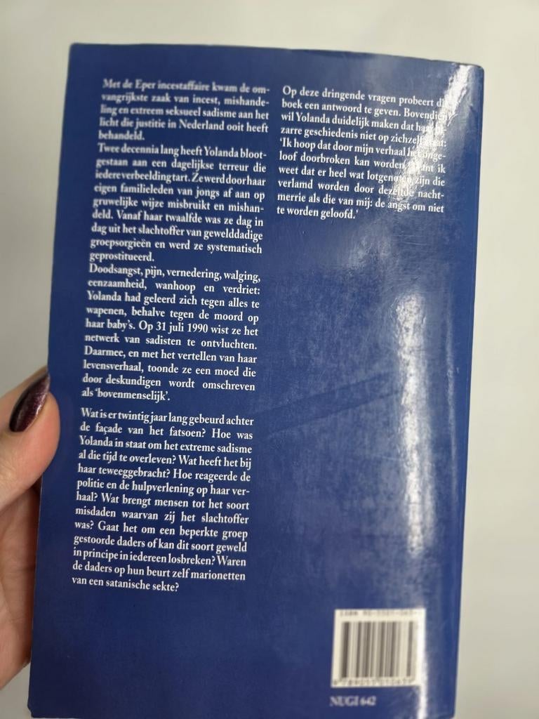 Yolanda Mijn Verhaal - Uniek boek met krantenartikelen, Boeken, Ophalen of Verzenden, Gelezen