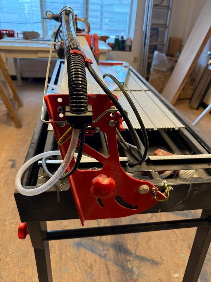 Watersteenzaag, Doe-het-zelf en Verbouw, Gereedschap | Zaagmachines, Zo goed als nieuw, Overige typen, 1200 watt of meer, 30 tot 70 mm