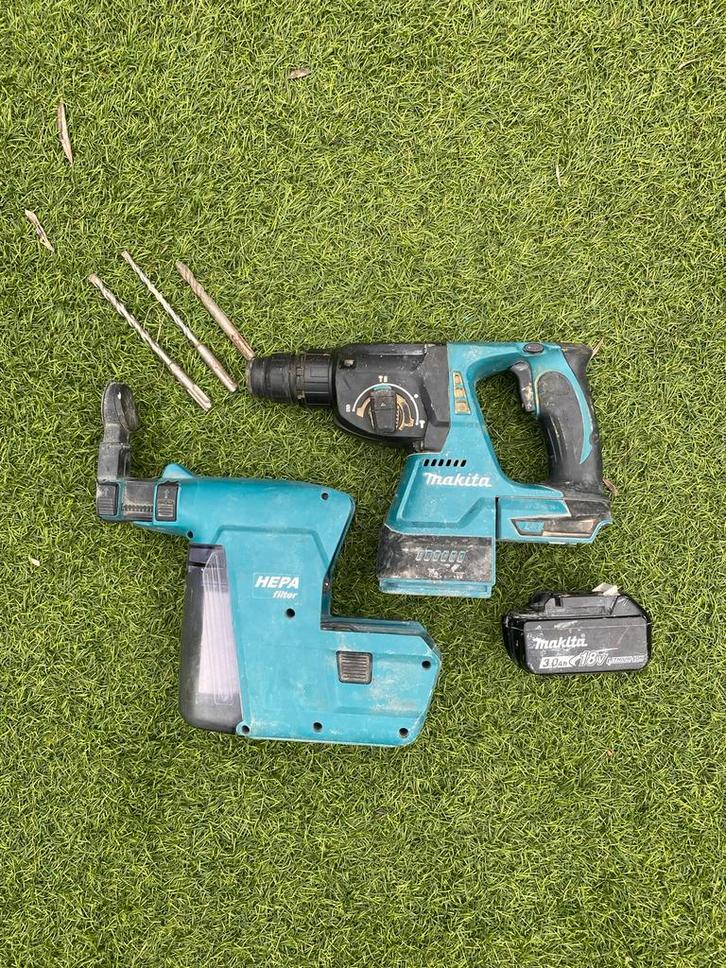 Makita DHR242 Set - Boorhamer met stofafzuiging, Doe-het-zelf en Verbouw, Gereedschap | Boormachines, Gebruikt, Boor- en/of Breekhamer