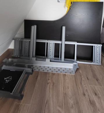 Gratis af te halen: Galant Ikea hoekbureau - afbeelding 4