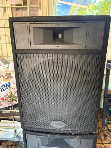 Peavey speakers + statieven beschikbaar voor biedingen