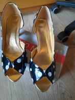 Nio nio pumps vintage piepto mt 40, Ophalen of Verzenden, Zo goed als nieuw, Pumps