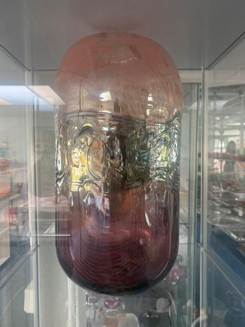 Vazen, sculpturen, glas, schalen gesigneerd beschikbaar voor biedingen