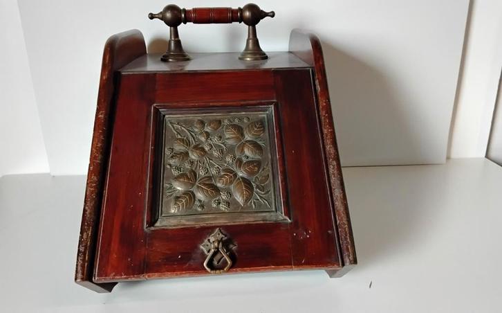 Antieke kolen/houtskool kit, Antiek en Kunst, Curiosa en Brocante, Ophalen of Verzenden