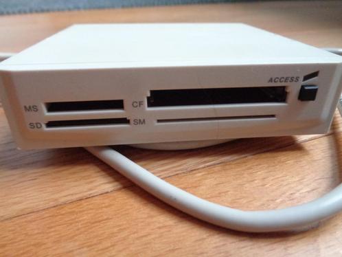 CARDREADER KAARTLEZER EXTERN merk ACCES, Computers en Software, Geheugenkaartlezers, Gebruikt, Ophalen