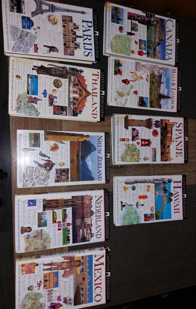 Reisgidsen Capitool - Alles in 1 koop!, Boeken, Reisgidsen, Gelezen, Reisgids of -boek, Europa, Capitool, Ophalen of Verzenden