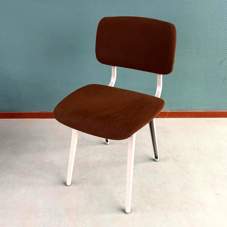 Friso Kramer Revolt vintage Dutch Design stoel., Huis en Inrichting, Stoelen, Gebruikt, Eén, Overige materialen, Bruin, Ophalen