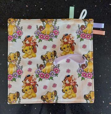 Nieuw- Simba/ Lion King speendoekje/ kroeldoekje beschikbaar voor biedingen