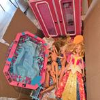 Grote doos Barbie poppen + accessoires!, Ophalen of Verzenden, Gebruikt, Barbie