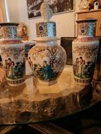 Te koop 3 delige chinese kast set 2 vazen en 1 pot, Ophalen
