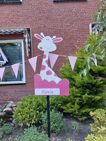 Geboortebord Giraffe huren Gekkepoppen bezorgservice Twente beschikbaar voor biedingen