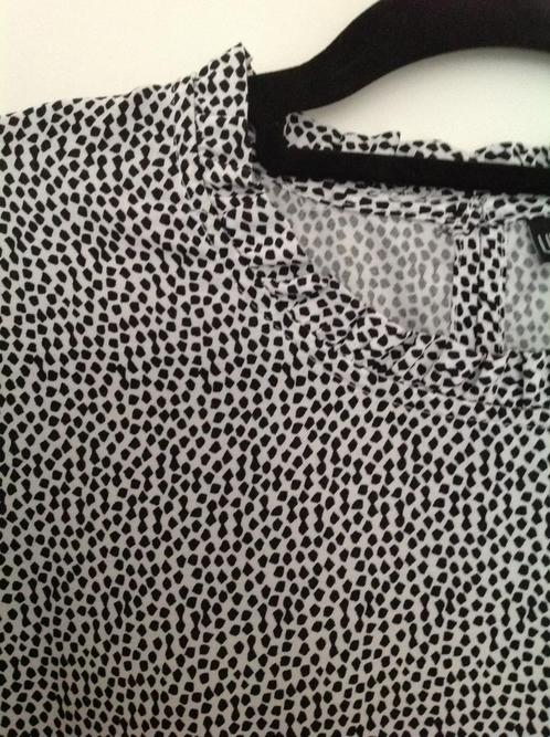 Vlot bloesje v.Up2Fashion, mt 38, zwart met wit, lange mouw., Kleding | Dames, Tops, Zo goed als nieuw, Ophalen of Verzenden