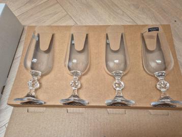 8x Crystal Champagne Glazen - Crystalite Bohemia beschikbaar voor biedingen