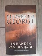 Elizabeth George - In handen van de vijand, Boeken, Ophalen of Verzenden, Gelezen, Elizabeth George