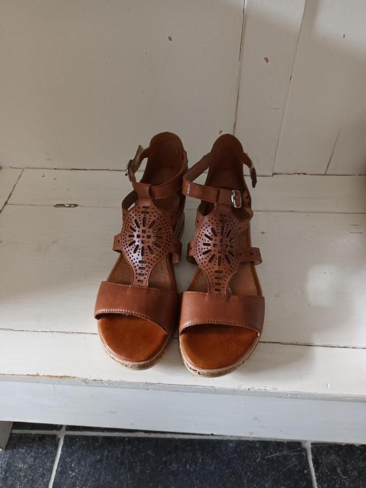 Remonte sandalen, Kleding | Dames, Schoenen, Zo goed als nieuw, Sandalen of Muiltjes, Bruin, Ophalen of Verzenden
