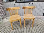 2 leuke oude stoelen, Ophalen