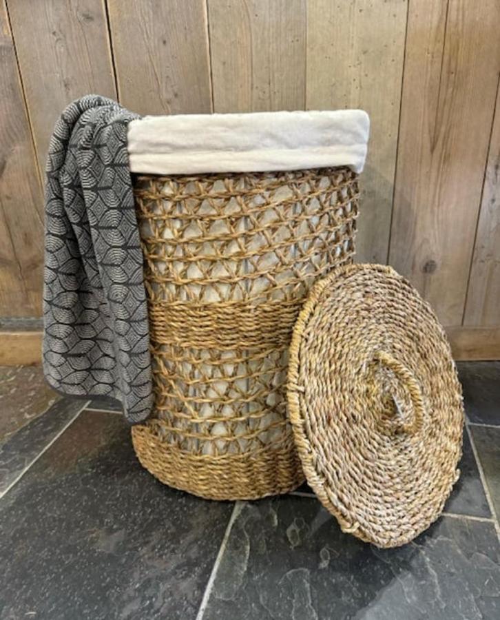 Hoge mand / wasmand met deksel, Huis en Inrichting, Badkamer | Badtextiel en Accessoires, Nieuw, Ophalen of Verzenden