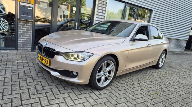 Bmw 3-SERIE 320i EffiicientDynamics Edition Executive LEDER, Auto's, BMW, Bedrijf, 3-Serie, ABS, Airbags, Alarm, Bluetooth, Boordcomputer