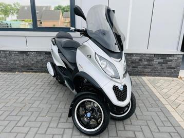 PIAGGIO MP3 300 LT 2017 ABS ASR SPORT AUTORIJBEWIJS