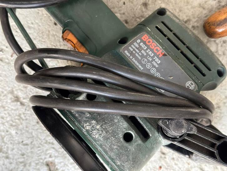 Bosch Roteer Schuurmachine, Doe-het-zelf en Verbouw, Gereedschap | Schuurmachines, Gebruikt, Vlakschuurmachine, Minder dan 600 watt