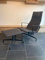 Vitra EA 124 fauteuil en EA 125 hocker, 2019, Huis en Inrichting, Fauteuils, Vitra, Design, 75 tot 100 cm, Ophalen of Verzenden