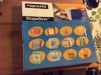 Fiskars ShapeBoss Compact, draagbaar embossing systeem nieuw, Ophalen of Verzenden, Nieuw, Gereedschap of Toebehoren