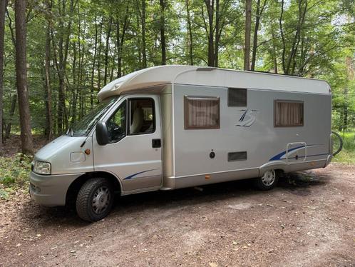 Burstner Solano T700 met centrale deurvergrendeling, Caravans en Kamperen, Campers, Particulier, tot en met 2, Half-integraal