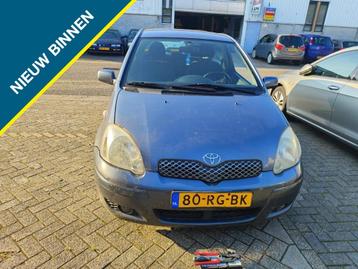 Toyota Yaris 1.3 VVT-i A/C S-Line achter schade  beschikbaar voor biedingen