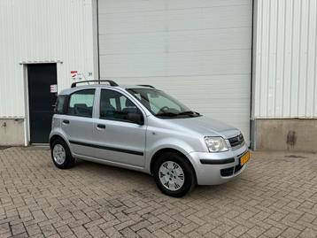 Fiat Panda 1.2 Dynamic | Hoge instap | Airco | NWE APK! beschikbaar voor biedingen